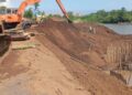 Proyek Spillway Sungai Tanggul Jember
