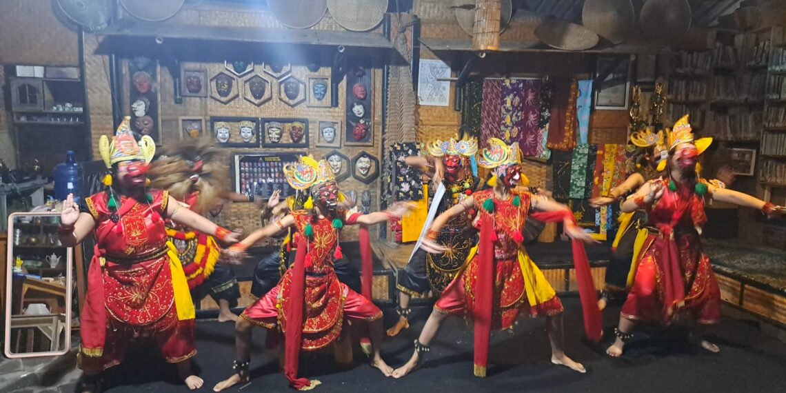 Peringatan Hari Tari Sedunia di Polowijen