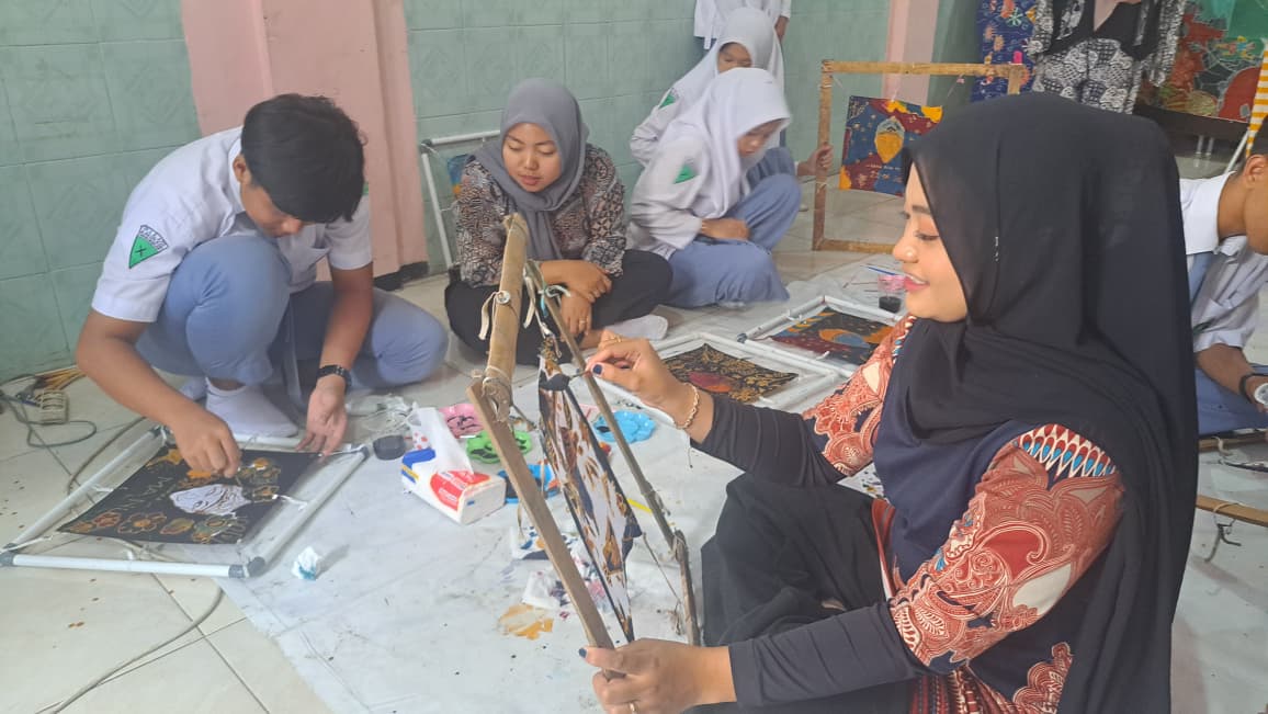 MA NU Gondanglegi ke Sentra Batik Sukun