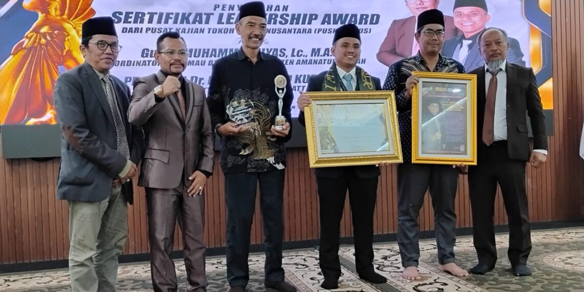 Gus Ilyas raih Innovator Pendidikan Indonesia