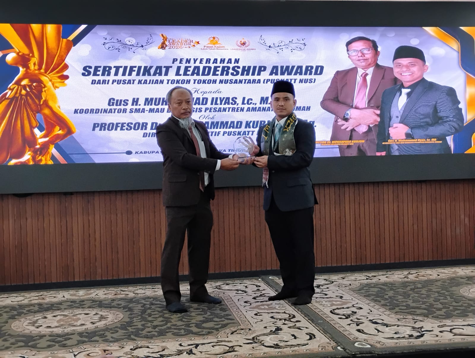 Gus Ilyas raih Innovator Pendidikan Indonesia