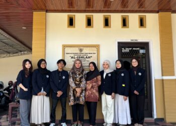 Aksi Peduli Lansia mahasiswa UM