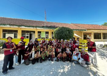 edukasi lingkungan di SDN Clebung 1