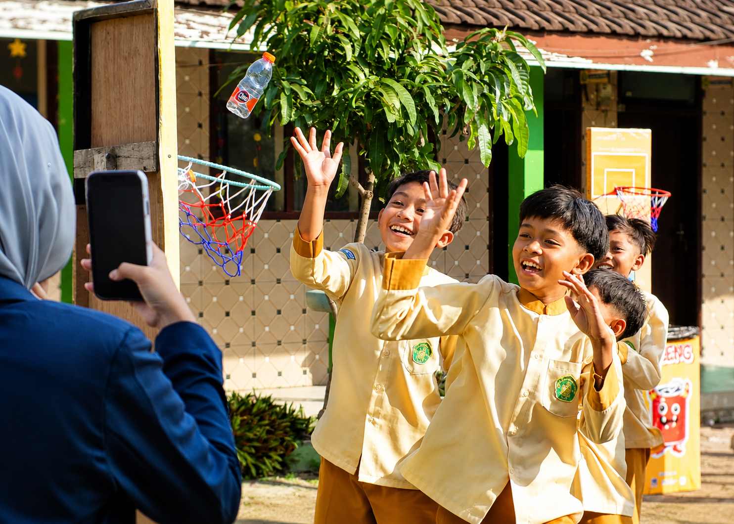 Sekolah ramah lingkungan Oleh mahasiswa UB