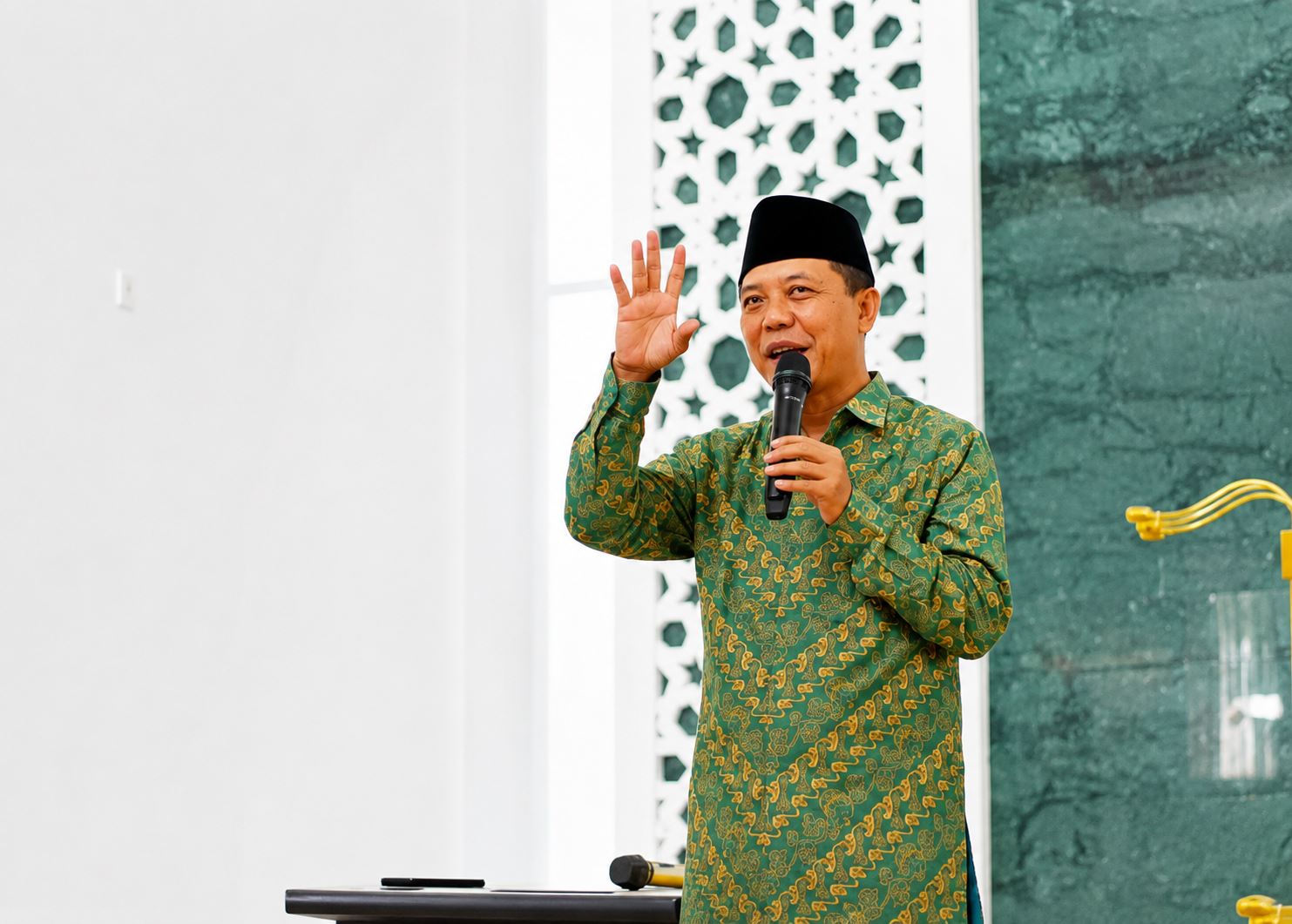 Wakil Rektor IV UM, Prof. Dr. Ahmad Munjin Nasih, S.Pd., M.Ag.