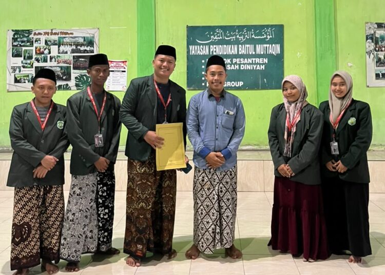 KKN IAI Al-Khoziny Siapkan Program untuk Santri Banjarpanji