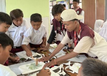 Praktik Ecoprint Siswa SD