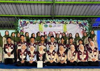 Penutupan KKN IAI Al Khoziny di Desa Banjarpanji Dimeriahkan Gebyar Seni